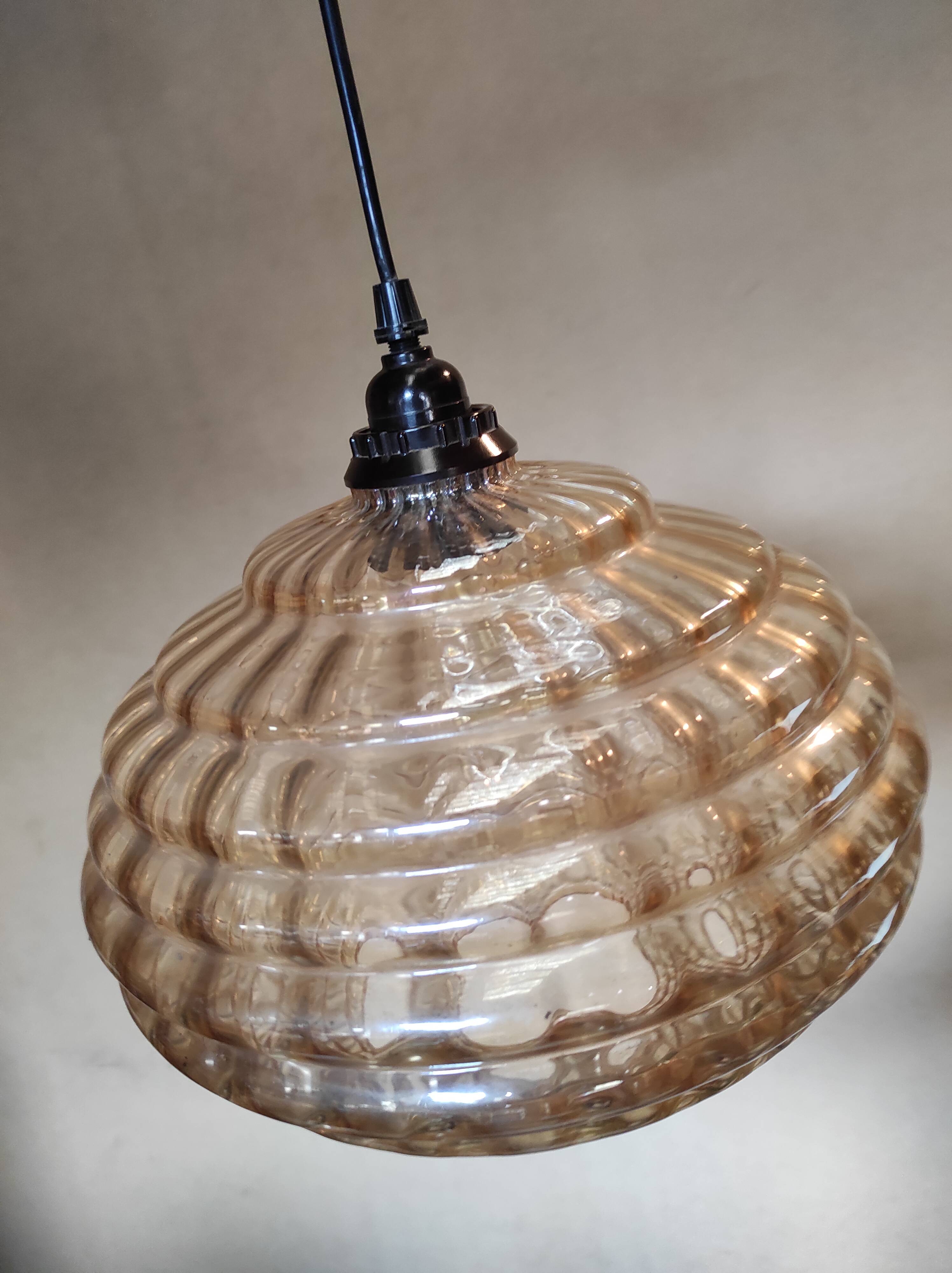 Lampe suspension vintage en verre marron transparent ondulé