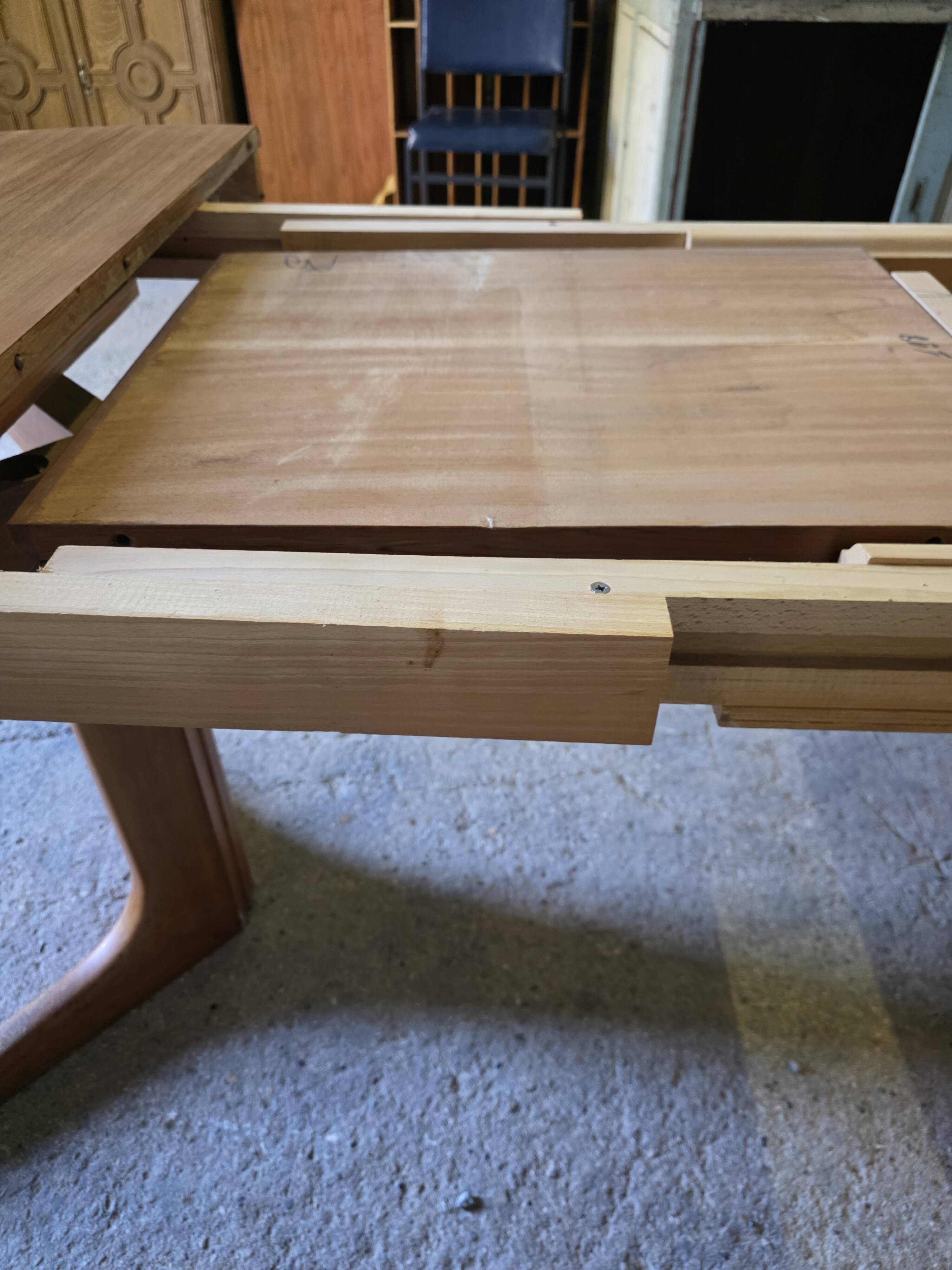 Table extensible Baumann en teck des années 60, (2 rallonges)