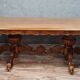 Table guéridon époque Napoléon III en noyer vers 1880