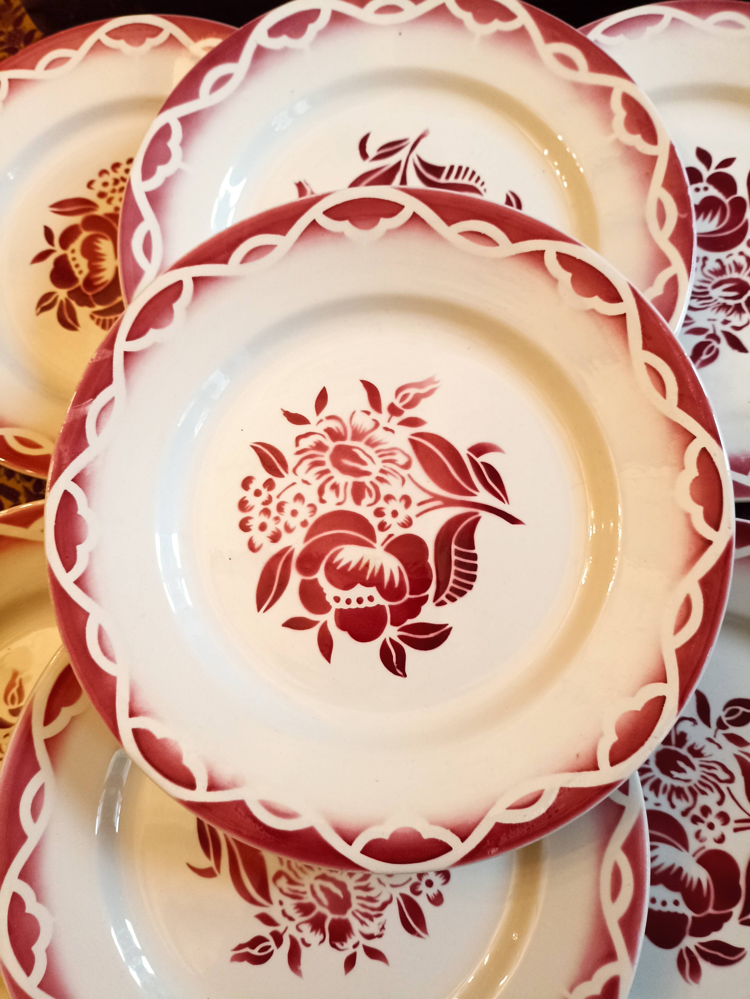 8 old plates sarreguemines