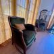 Paire de fauteuils vintage en bois massif et velours vert
