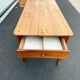 Grande table en noyer massif