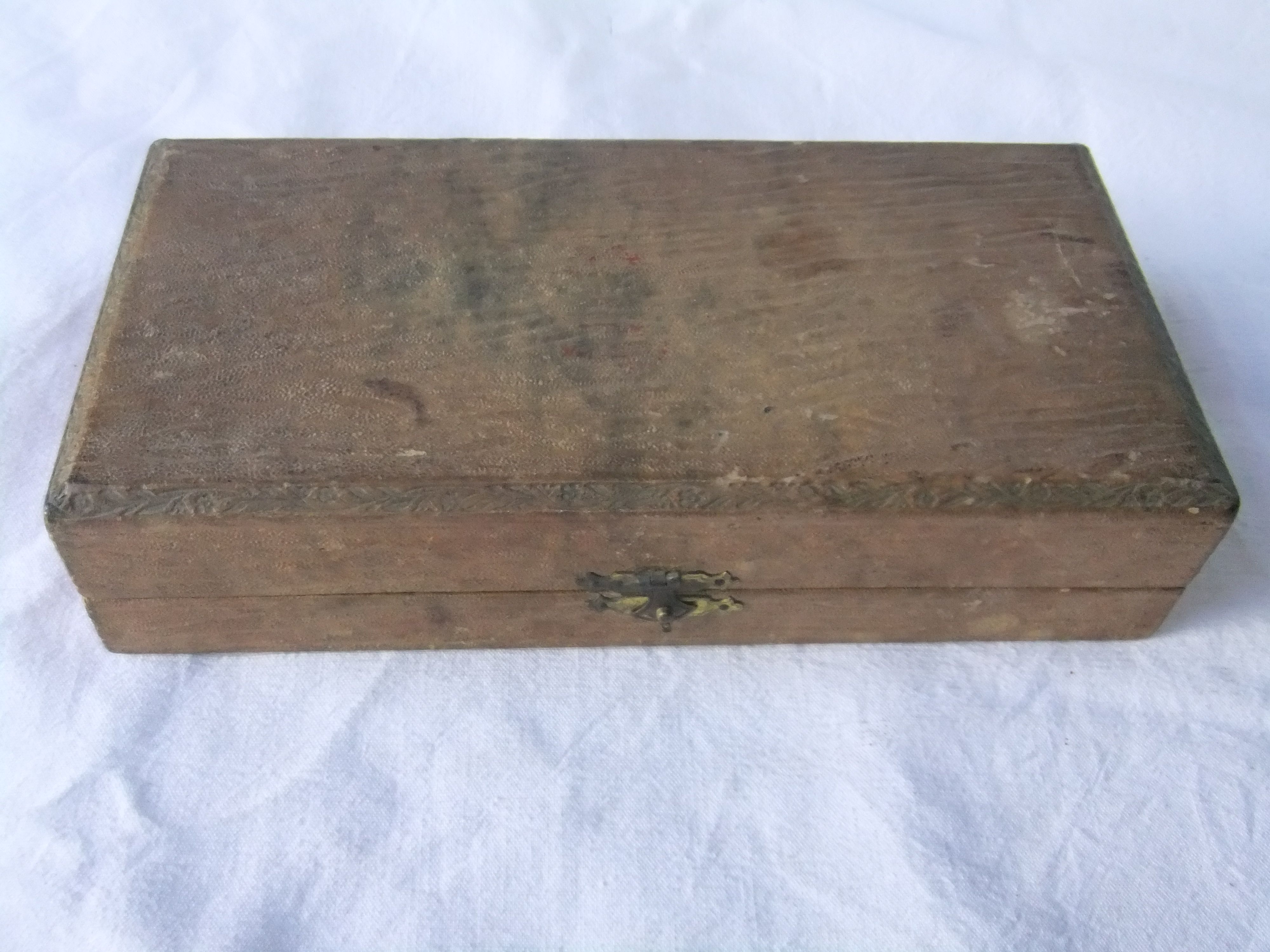 Saleron box jeweler A. Combes pepper salt salt maker Crystal cut service