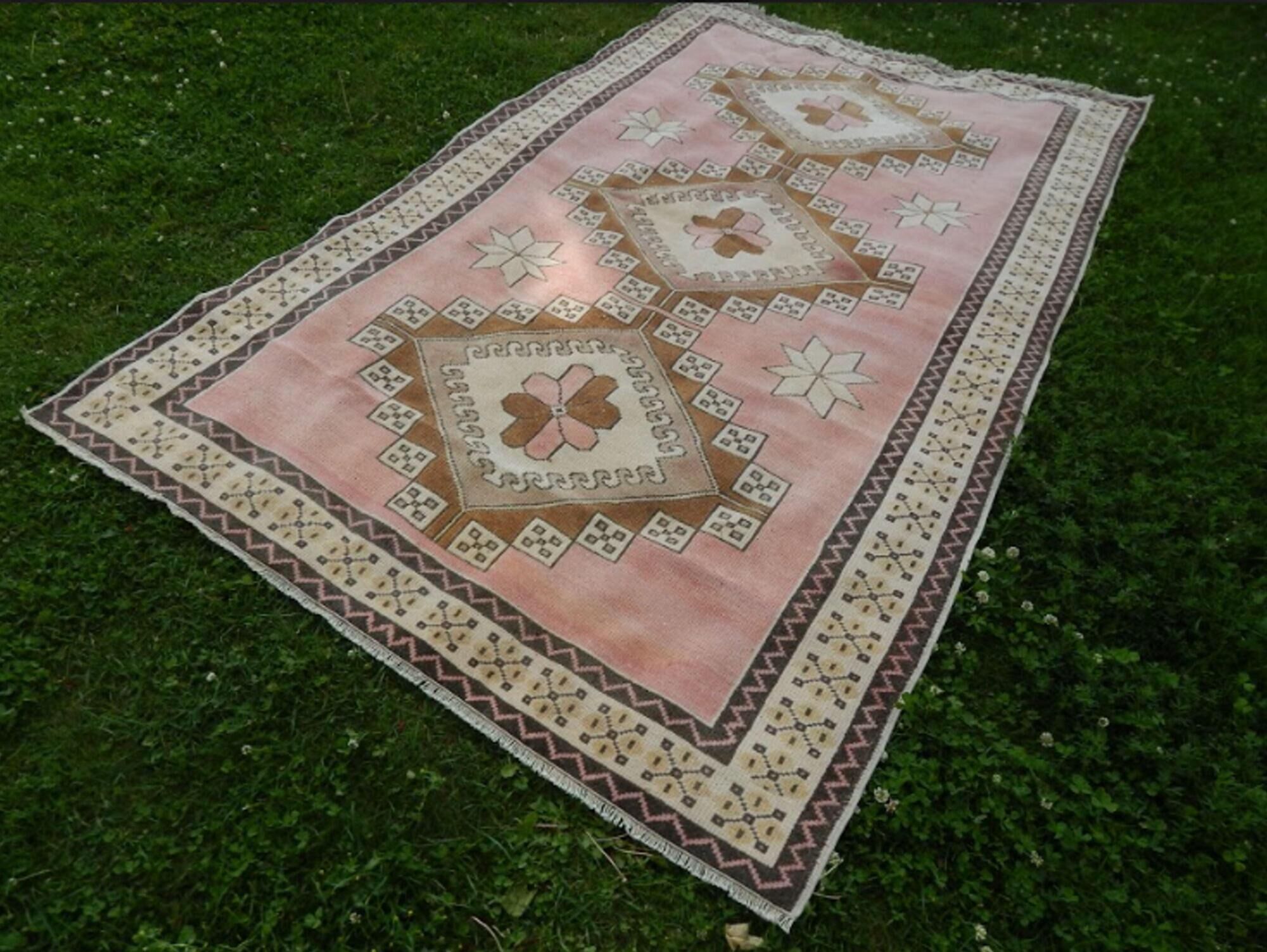 Anatolian oushak kars handwoven ushak area rug (154 x 251 cm)