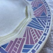 Plat à tarte ou de service HBCM modèle Dolly 1930 bleu/rose