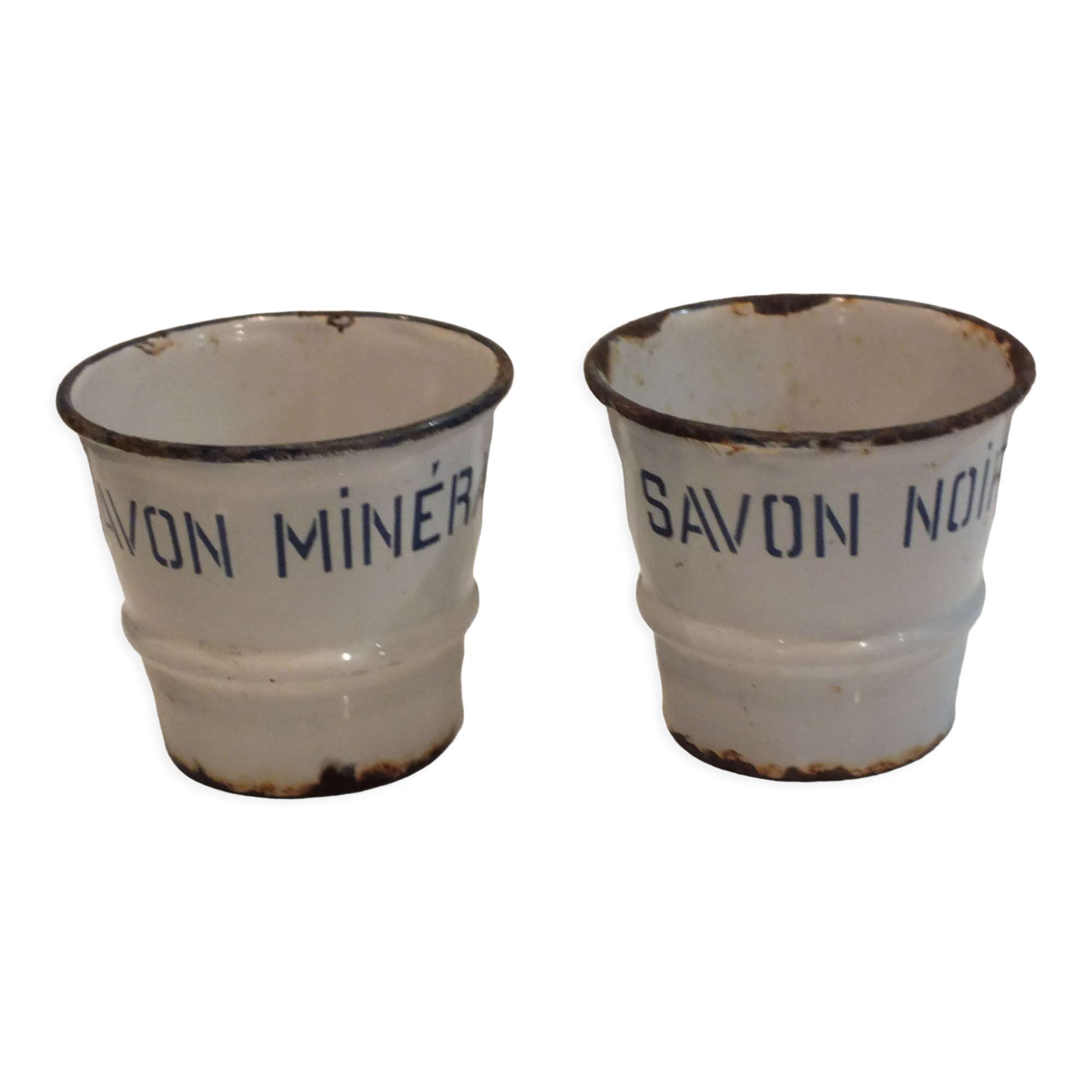 2 pots émaillés anciens pour savon noir et savon minéral