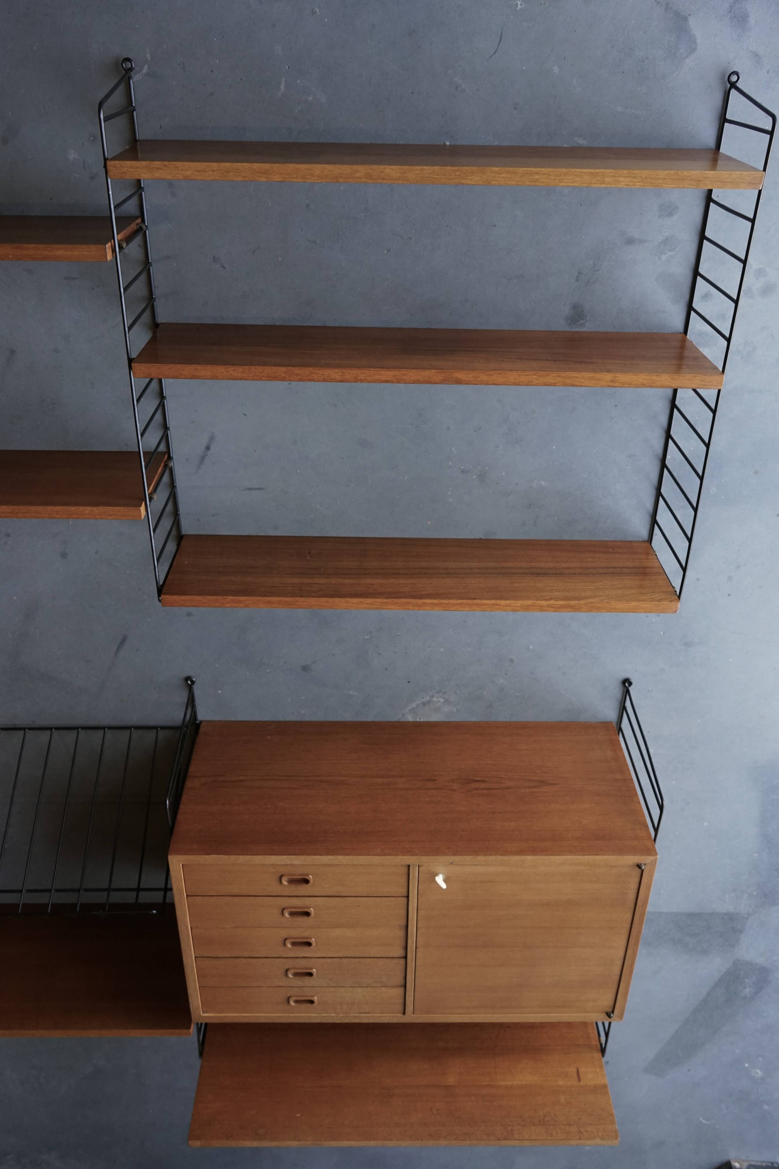 Etagère murale vintage par Nisse Strinning pour String AB, années 1960