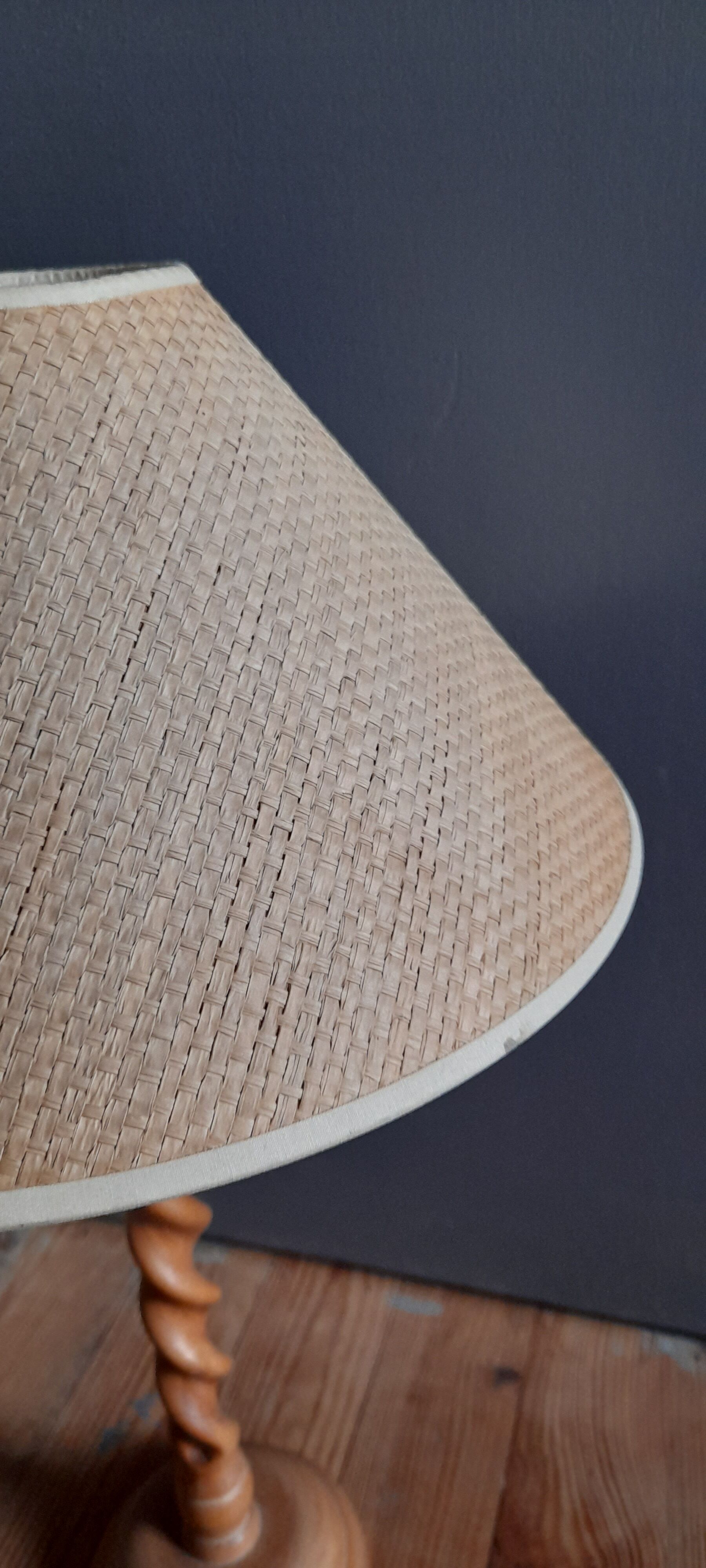 Table lamp in braided blond wood, braided rattan lampshade, 70 years