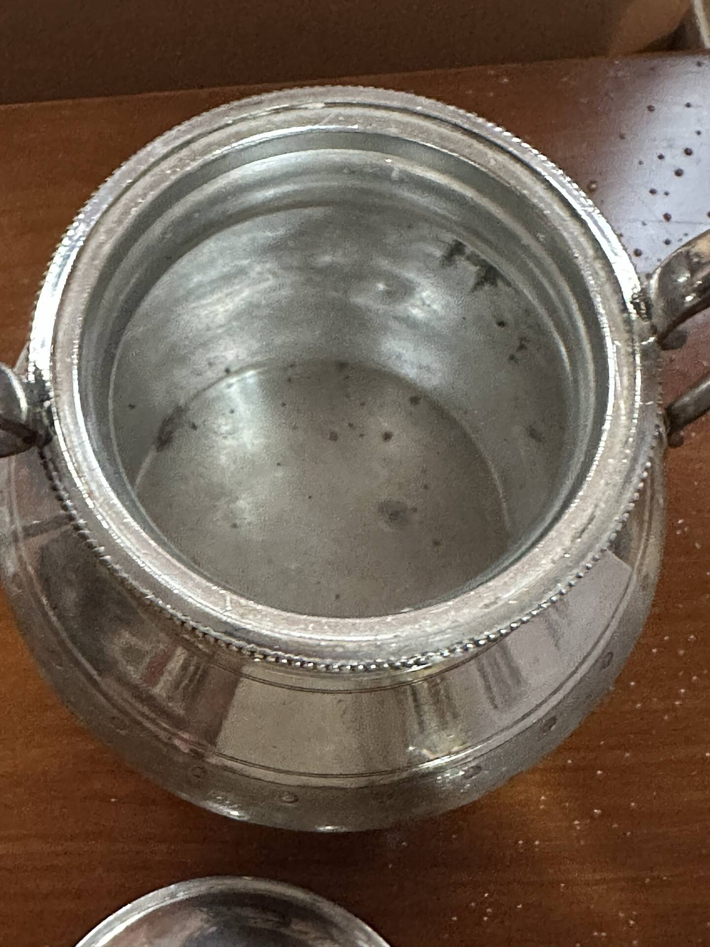 Silver-plated metal sugar bowl from the Art Nouveau period.