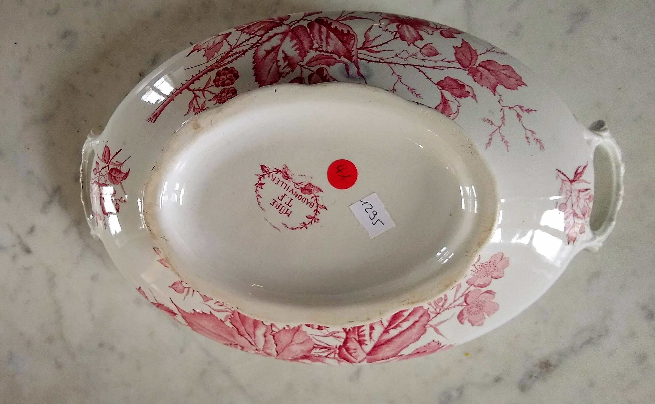 Tureen pattern blackberry from Badonviller