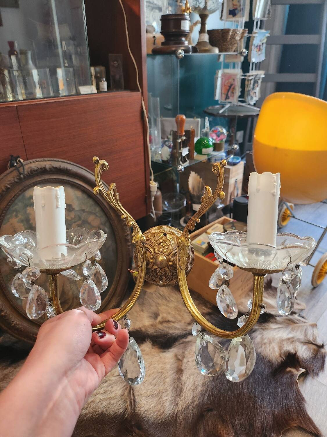 Set of two brass pendant wall lights