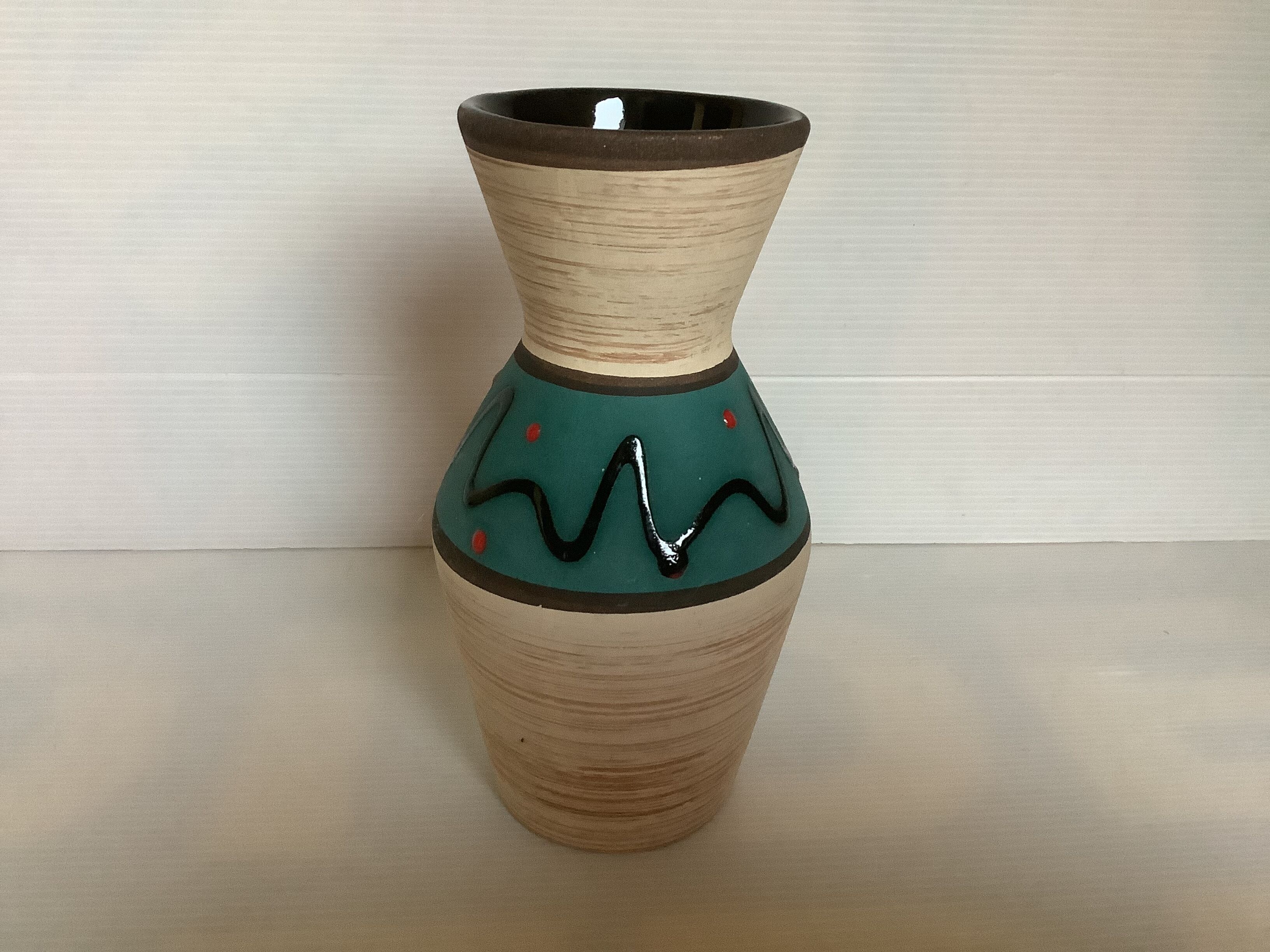 Matte green beige vase Germany