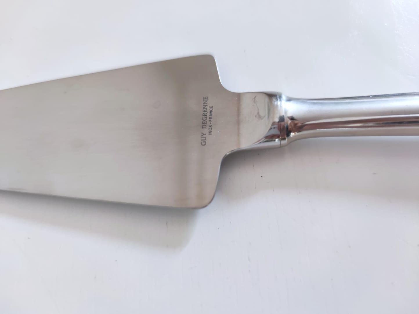 Box of dessert forks and pie shovel Guy Degrenne