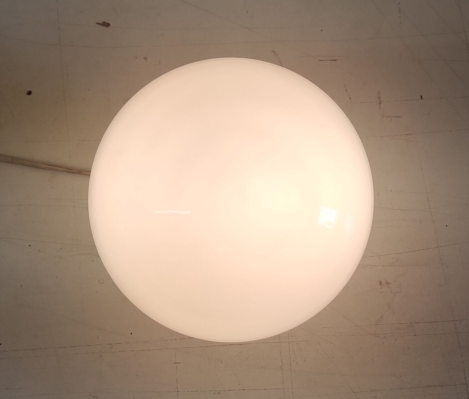 Ceiling light or table lamp with opaline globe, diameter 20cm - mid-20th century.