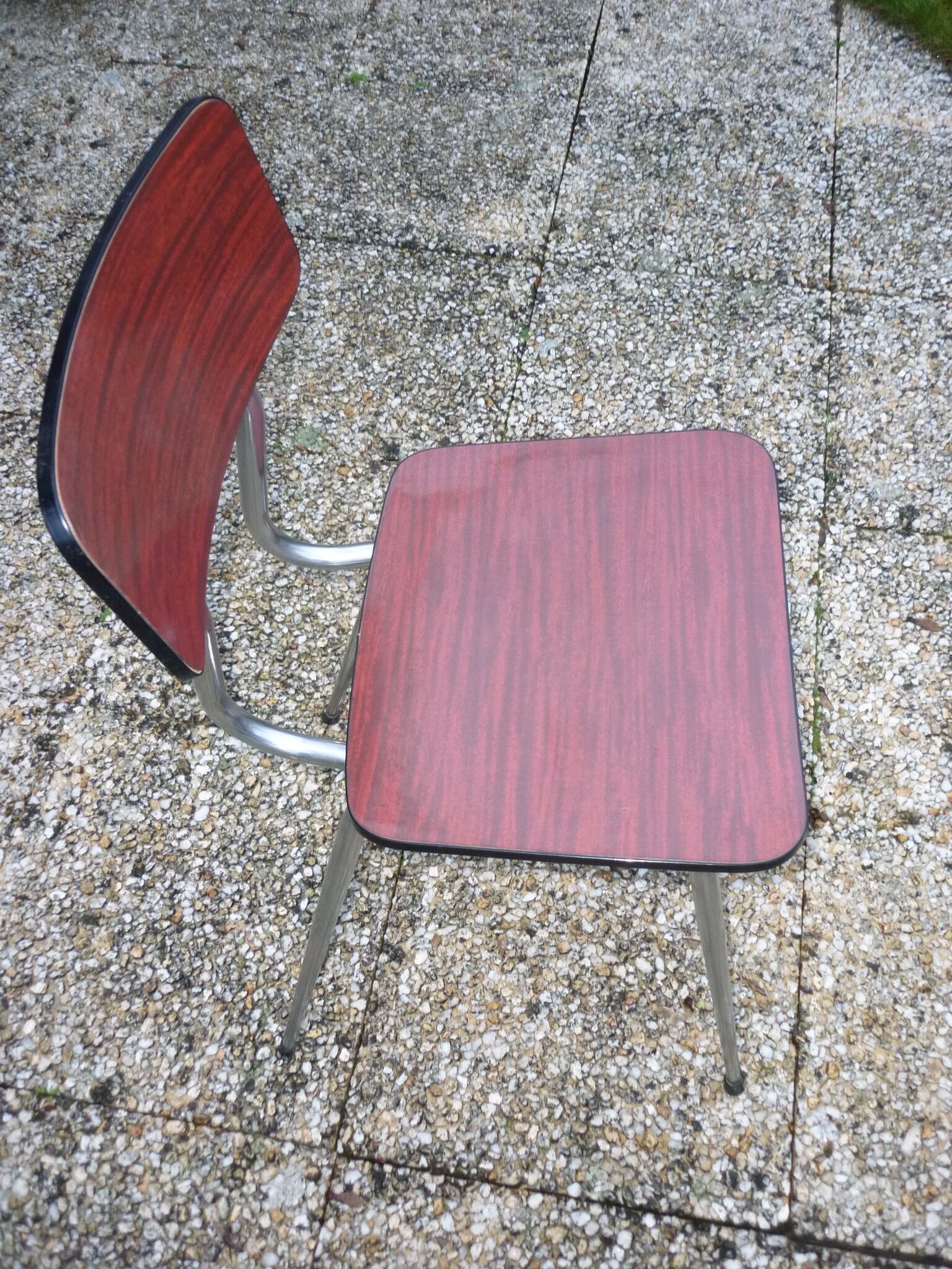 Red-brown marbled formica chair
