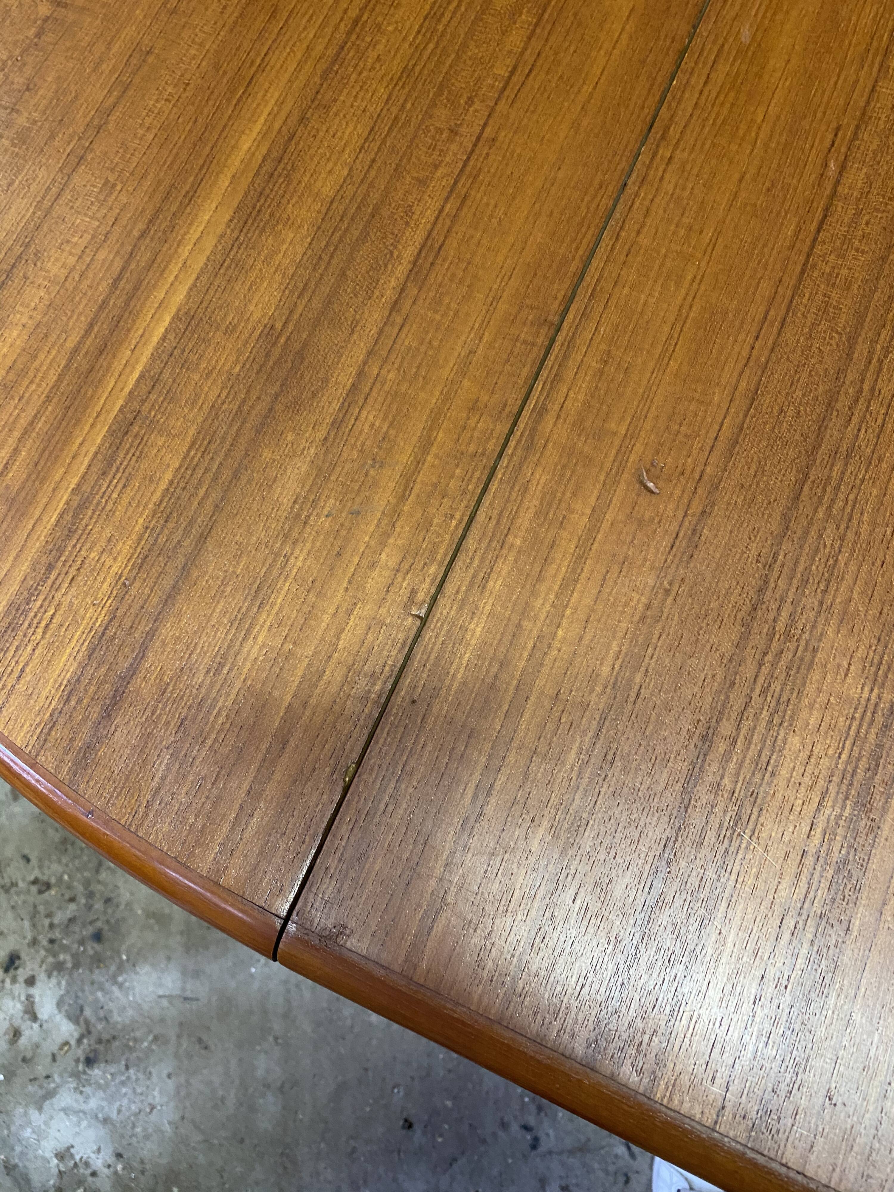Vintage Baumann table with extension