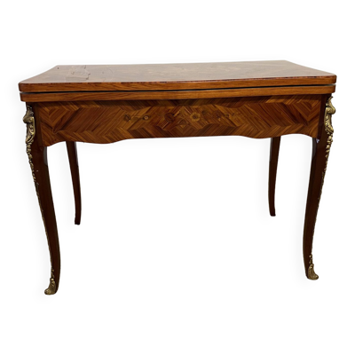Table de jeux en marqueterie florale du XIX ème