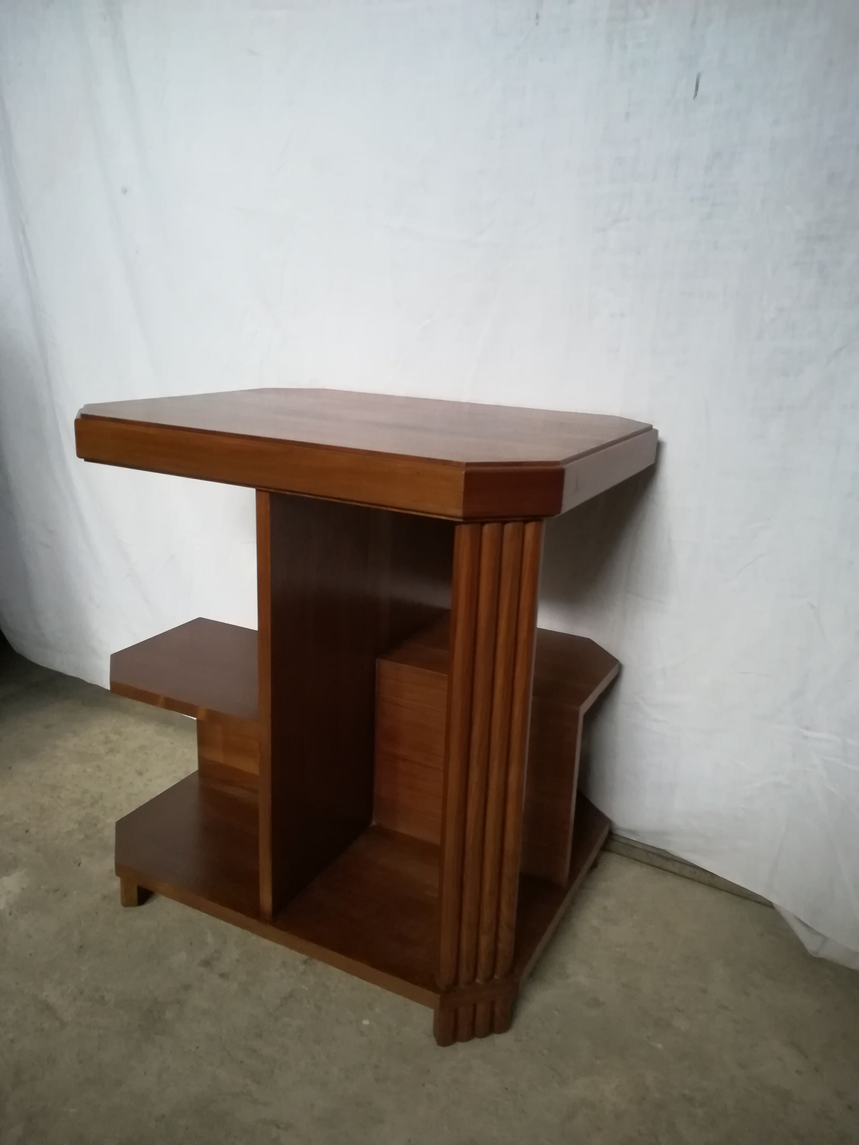 Table service art deco table in walnut