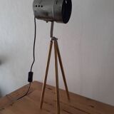 Lamp on brass trepied