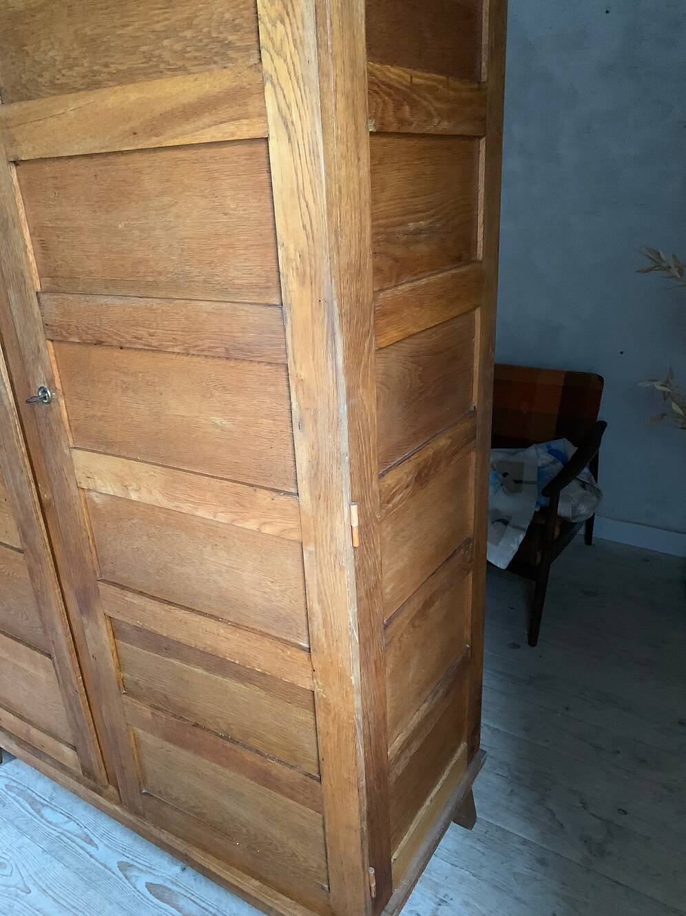 Vintage Parisian wardrobe by René Gabriel, 128 cm