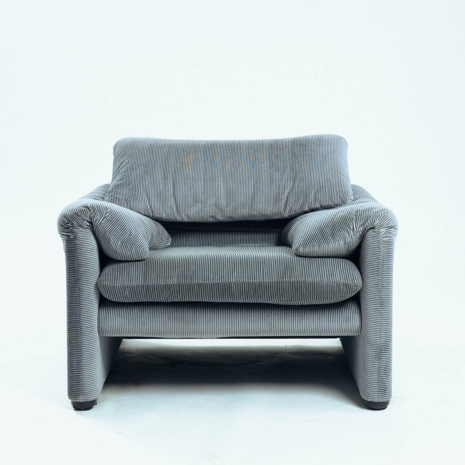 Fauteuil et ottoman Maralunga Vico Magistretti par Cassina, 1990