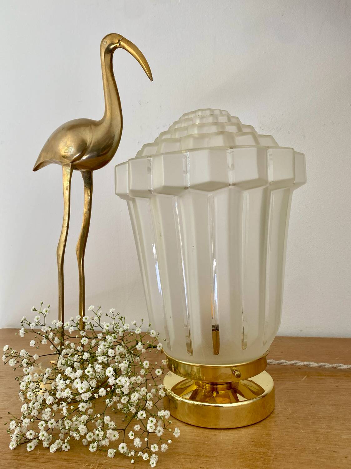 Vintage art deco globe table lamp in frosted glass