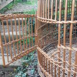 Cage à perroquet ancienne en rotin 85 cm de haut