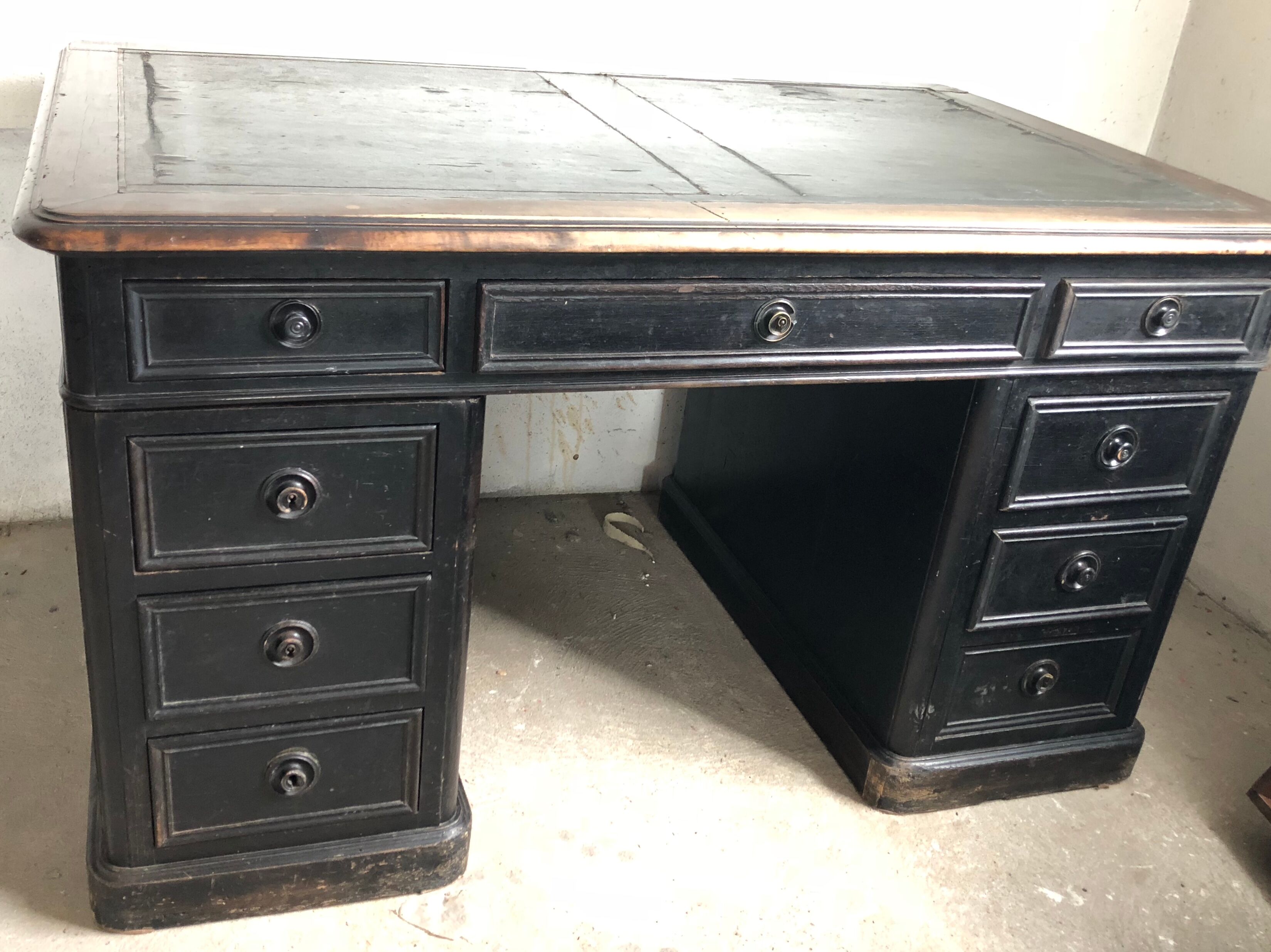 Napoleon III style box office