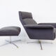 Fauteuil Kaufeld Siesta 62  grise avec pouf par Jacques Brule