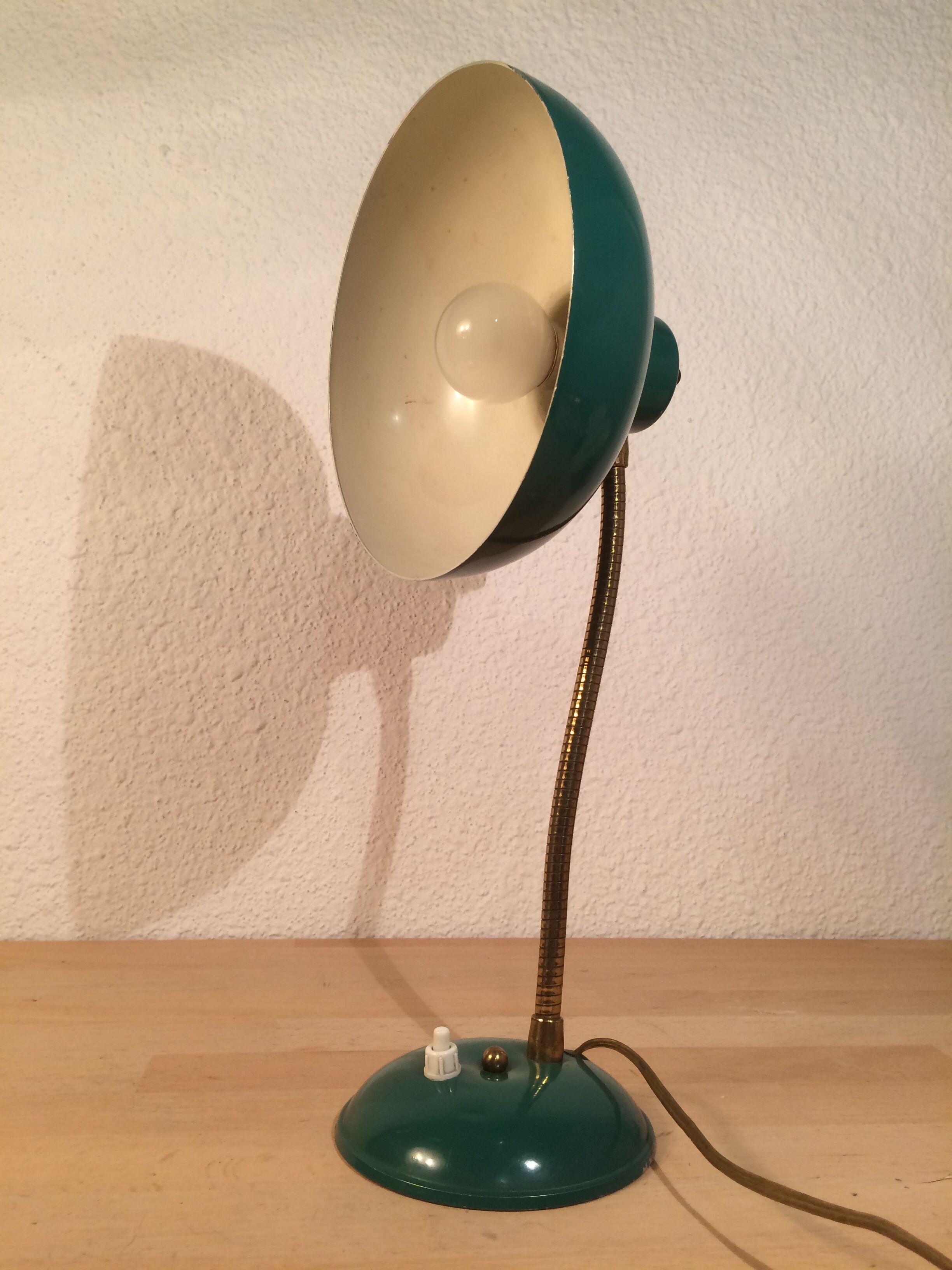 Green flexible desk lamp, 50s,vintage metal