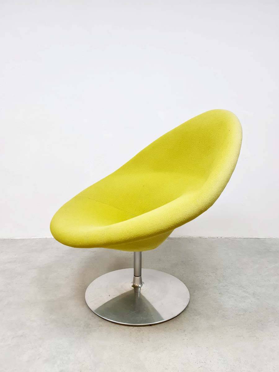 Vintage Globe swivel chair Pierre Paulin Artifort