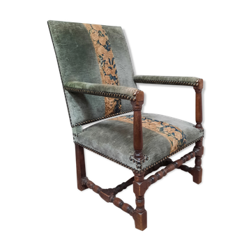 Louis XIII armchair partly upholstered from the 17th sawcum