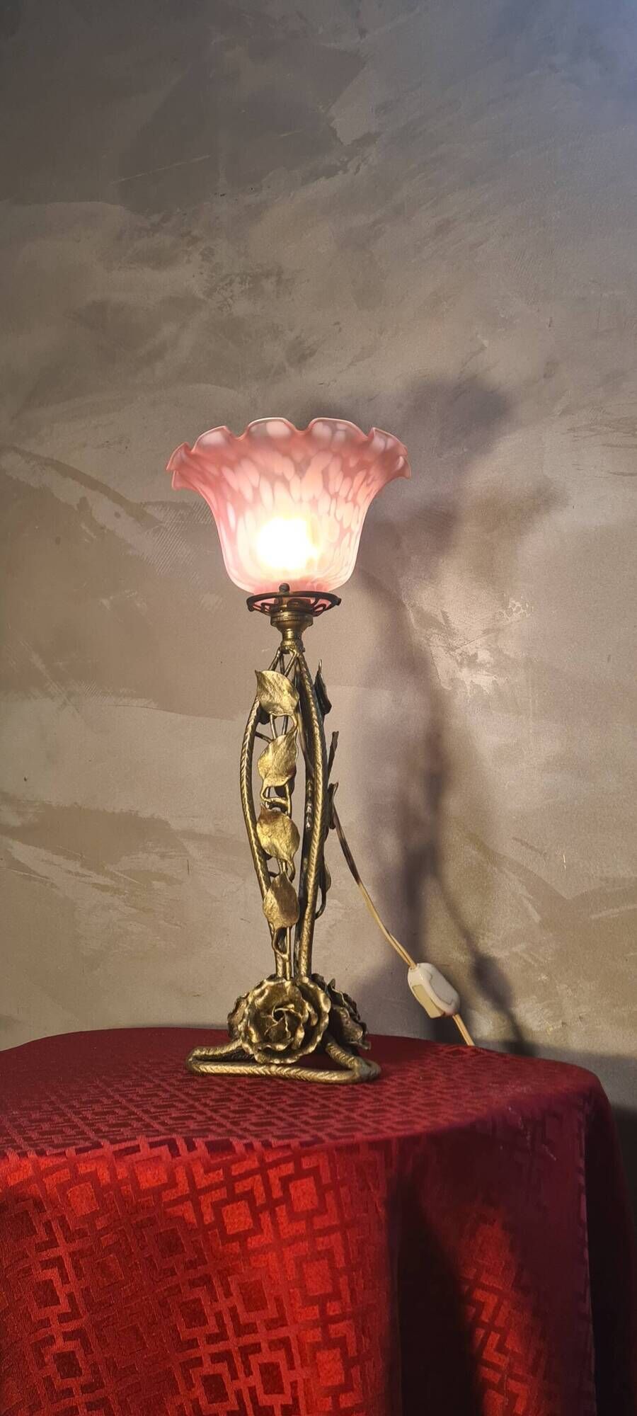 Art Deco wrought iron lamp with glass paste tulip, 1930s, with its wire