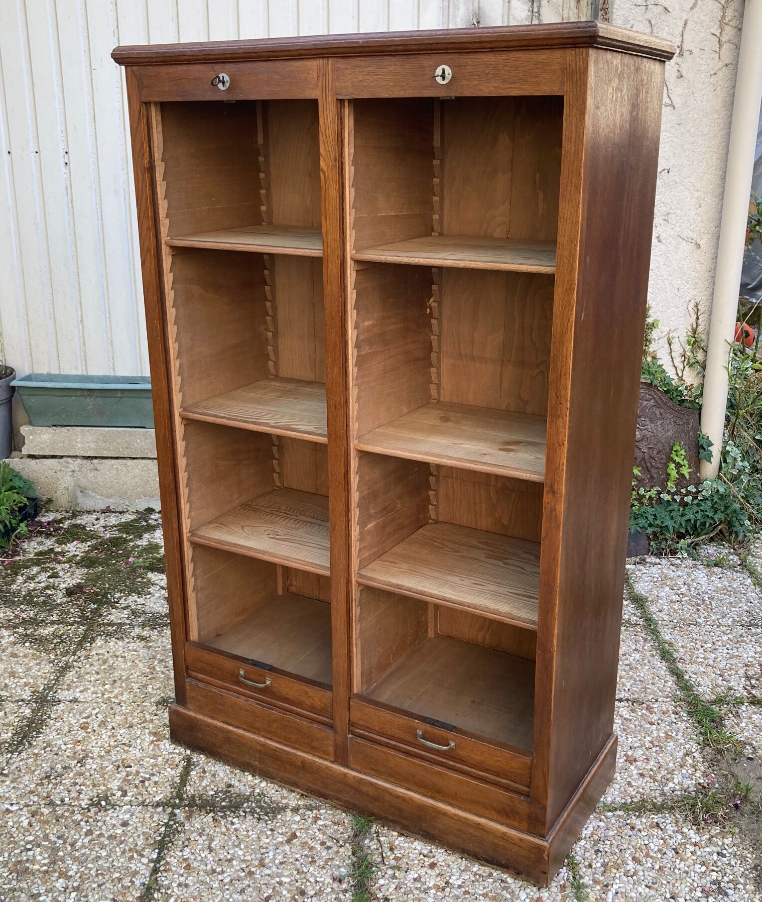 Vintage double curtain binder