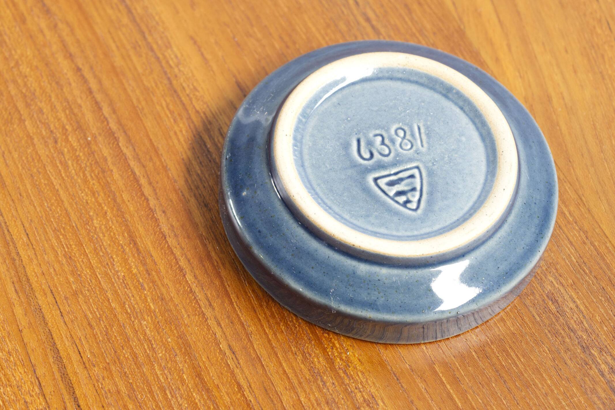 Small ceramic dish by Michael Andersen, 1960's denmark.