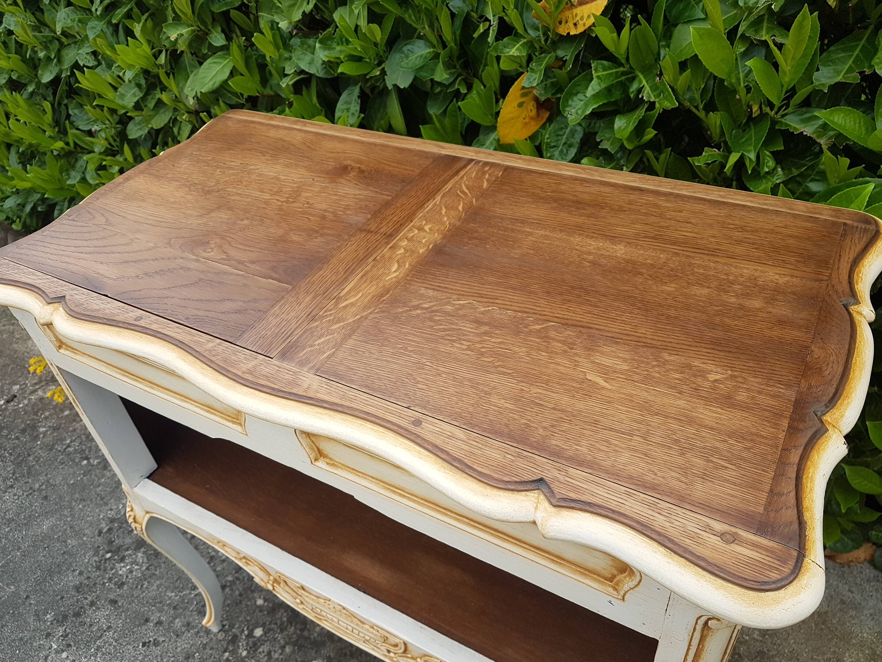 Extra furniture with an opening tray