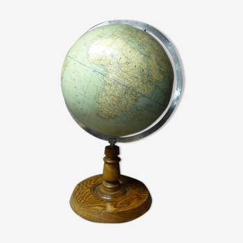 Terrestrial globe in the 1930s, Girard Barrère and Thomas