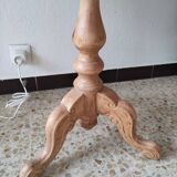 Pedestal table