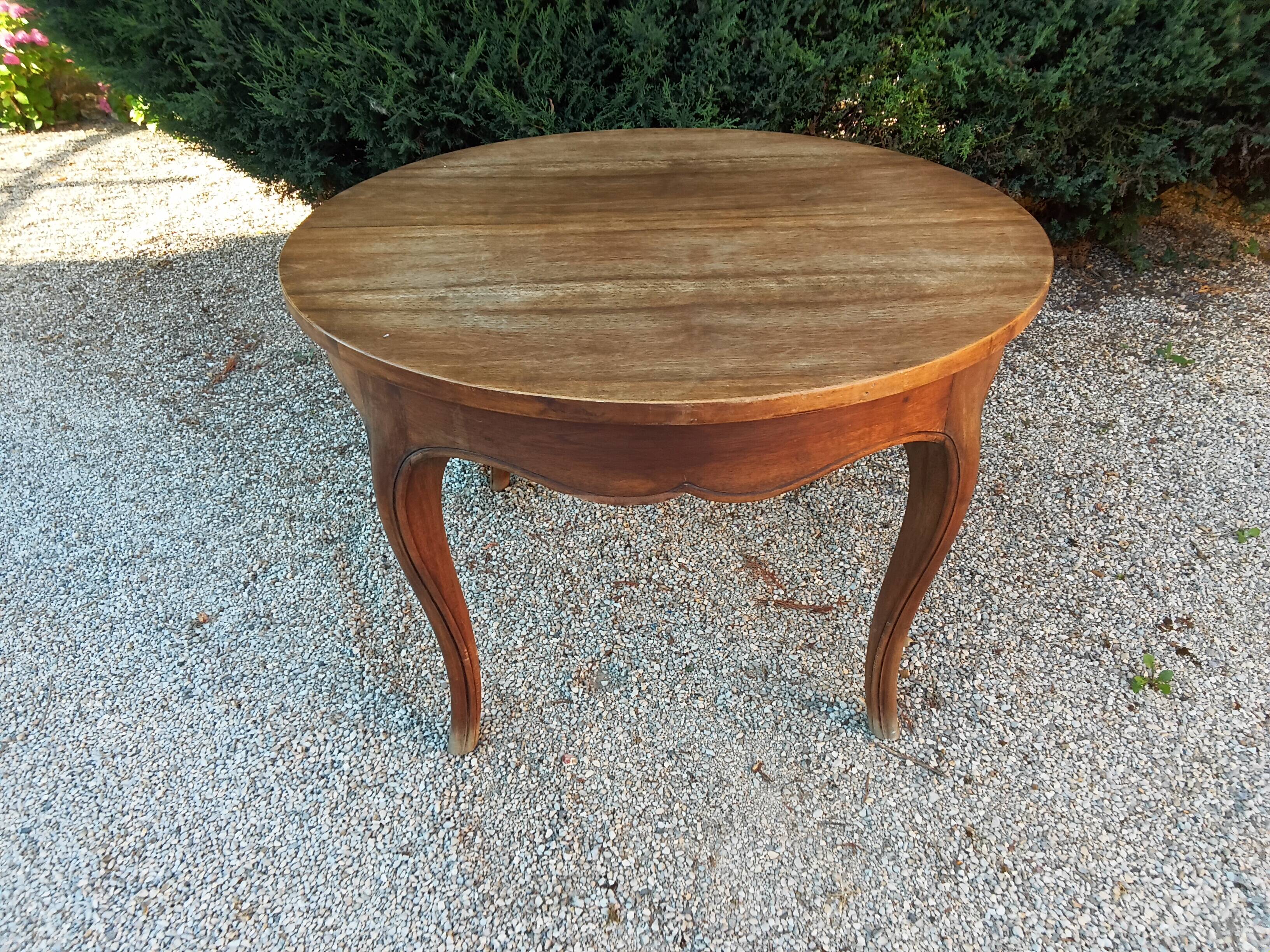 Round table + two extensions