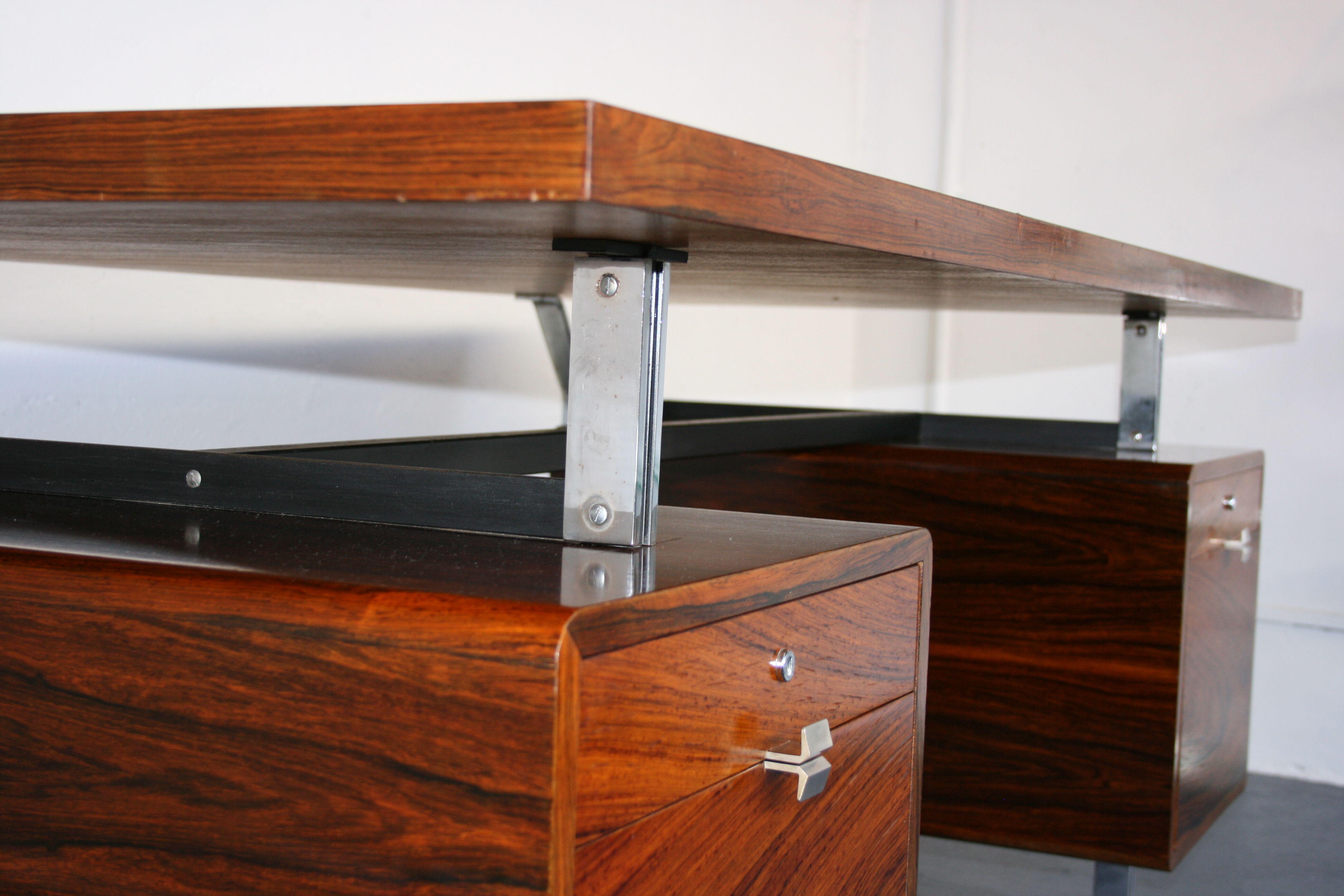 French rosewood office in Rio