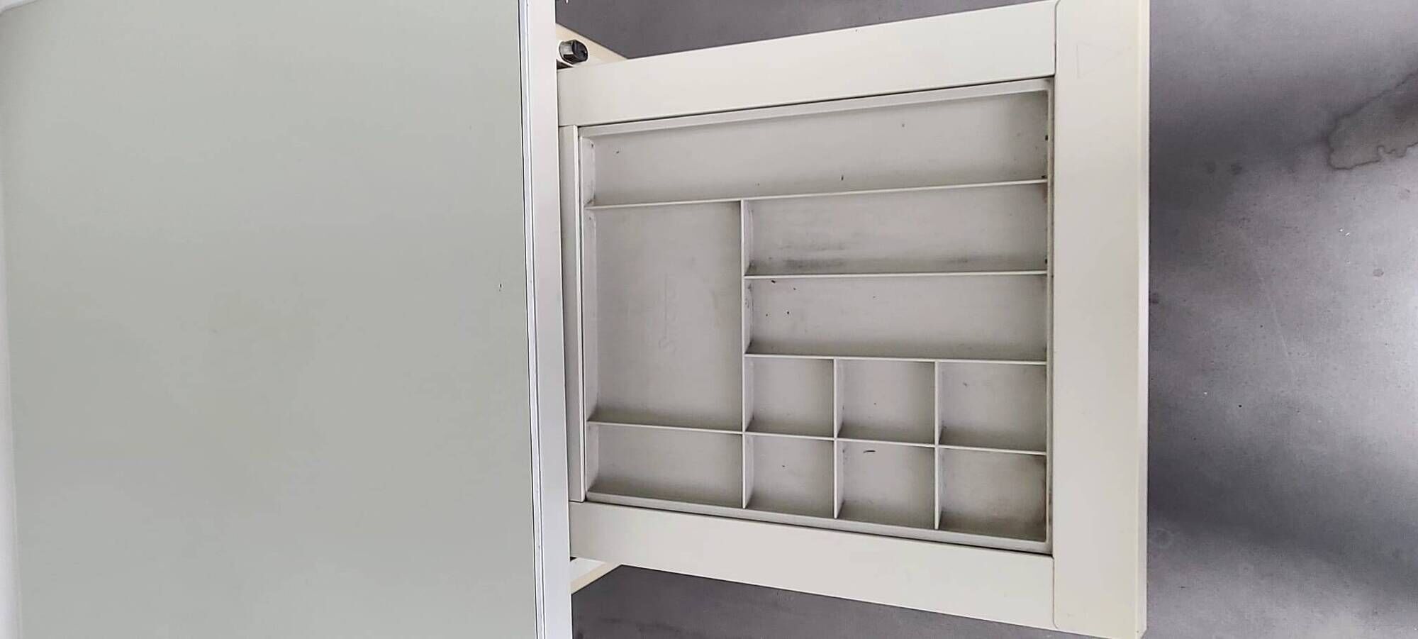 Industrial metal desk Strafor