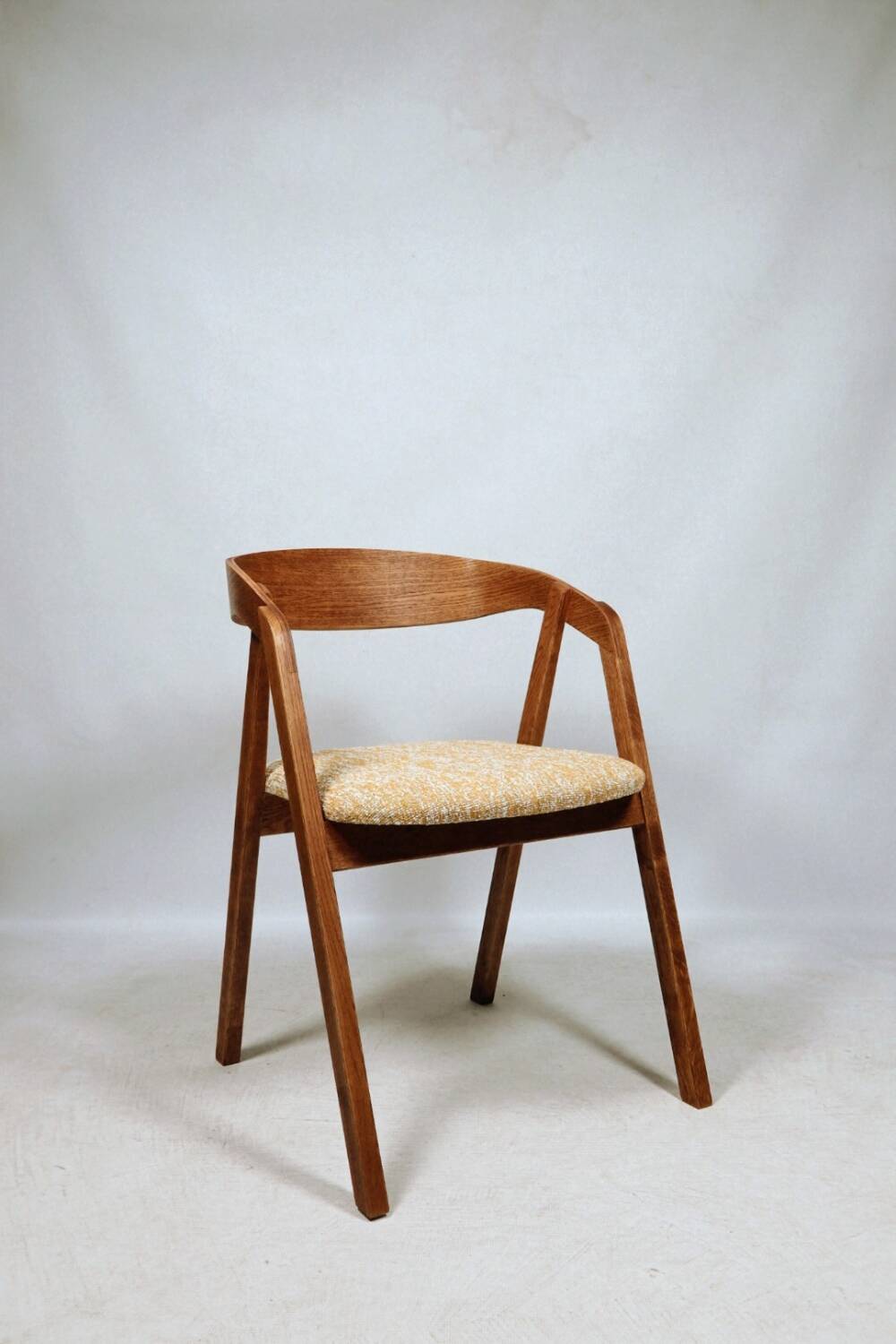 Vintage dining chairs oak wood yellow mellow Boho upholstery