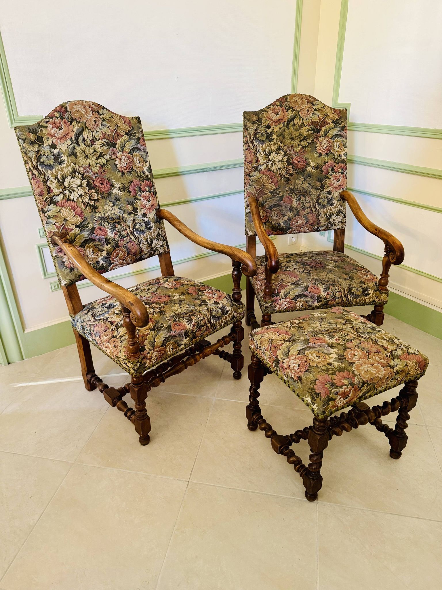 Pair of antique armchairs in Henri II / Neo-Renaissance style + footrest
