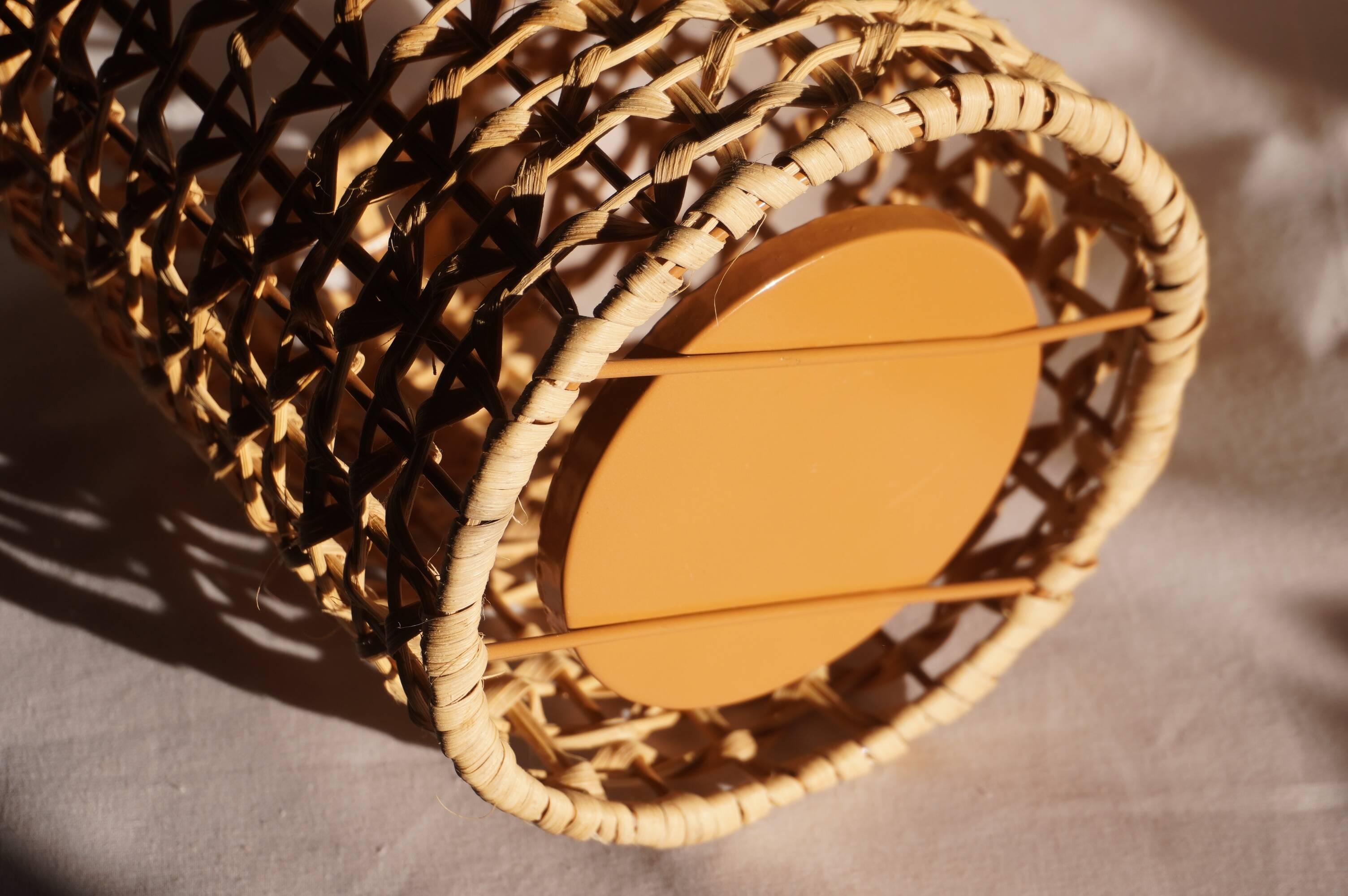 Wicker lantern / candle holder, metal frame