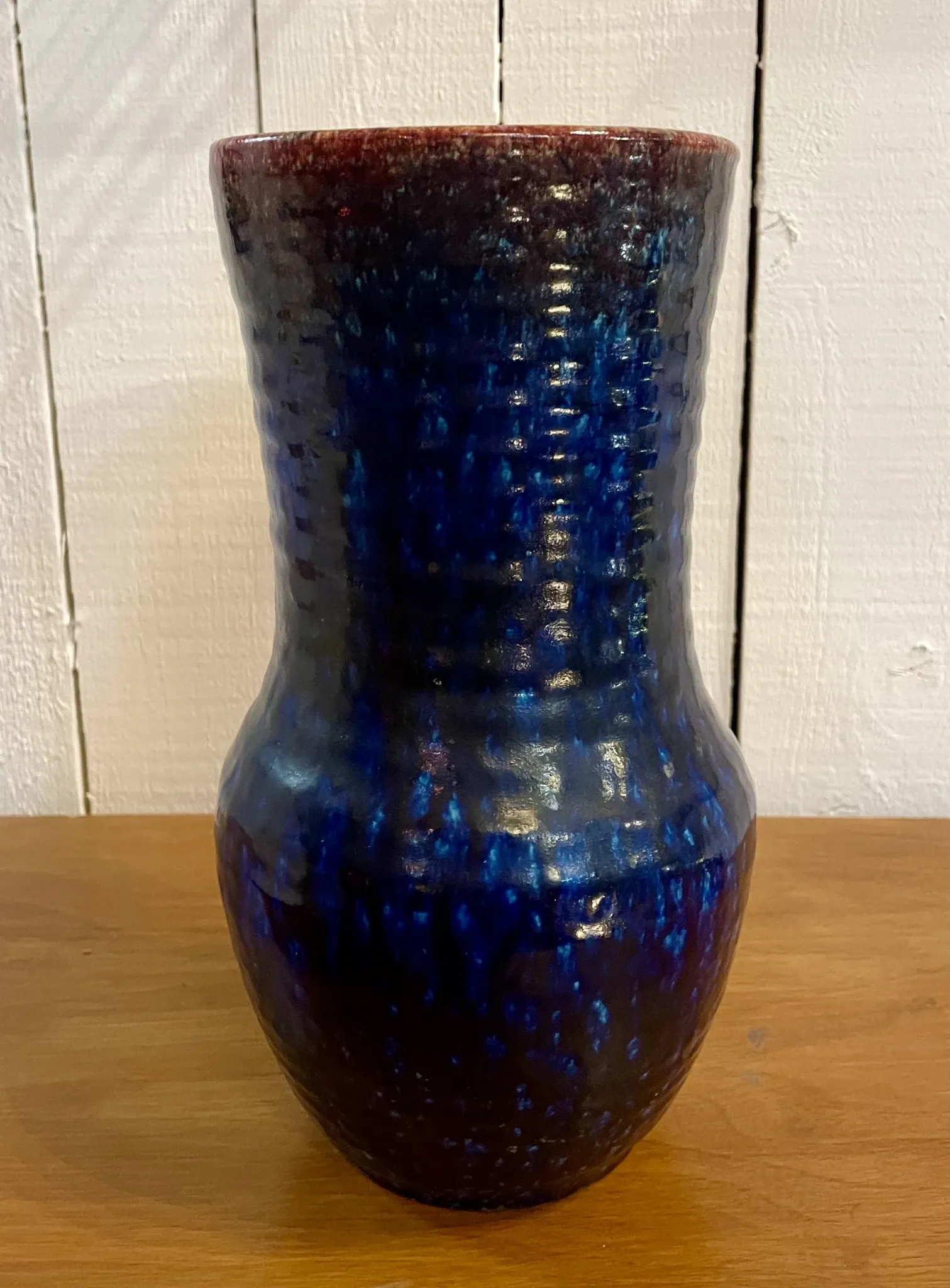 Navy blue vase signed Accolay