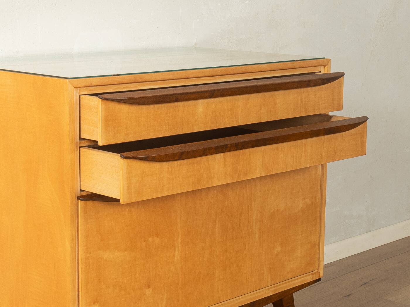 WK Möbel | Helmut Magg – Elegant chest of drawers from the 1950s