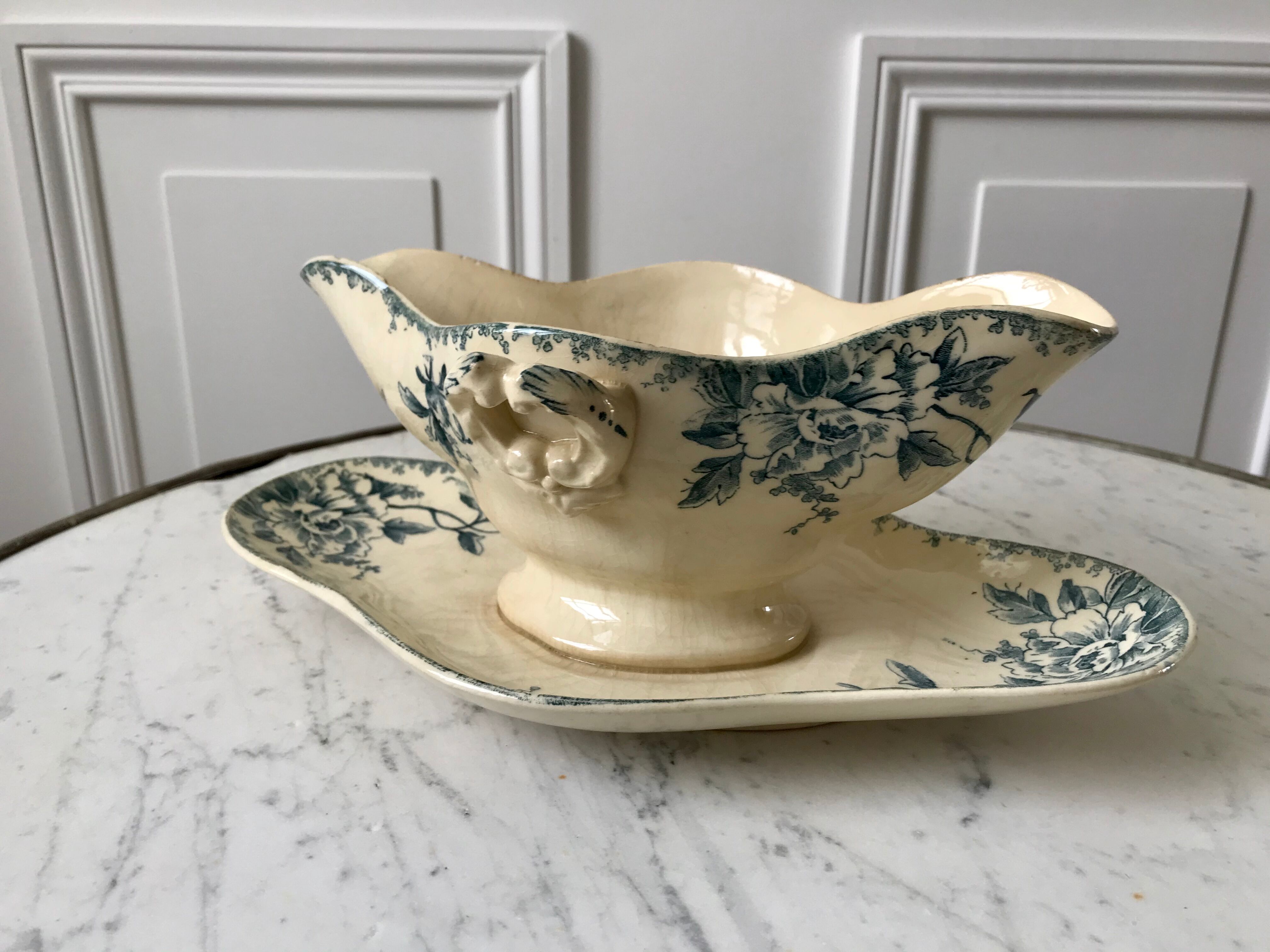 Saucière Terre de Fer Gien model "Milan" XIXth