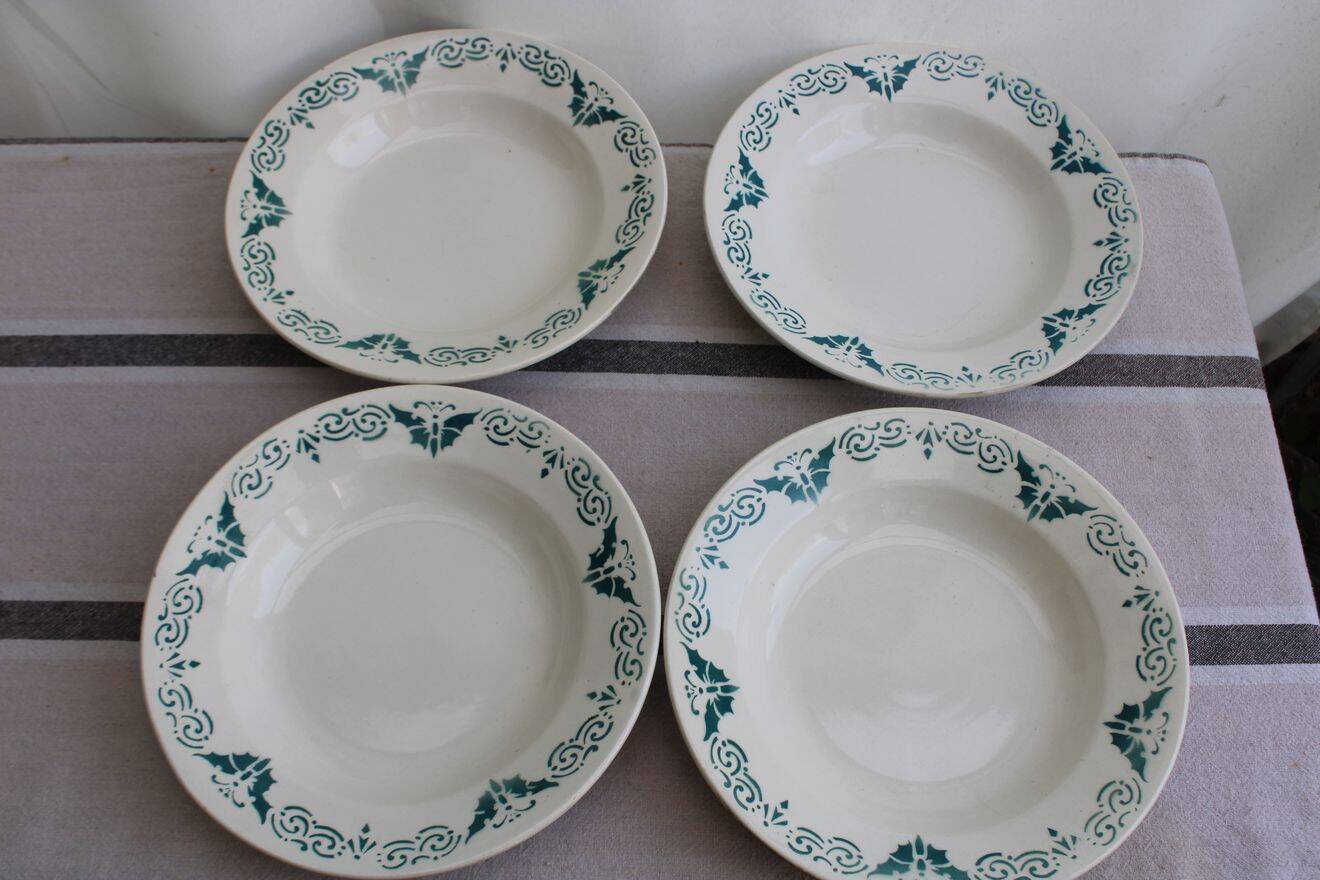 set of 8 ceramic plates "butterflies"
