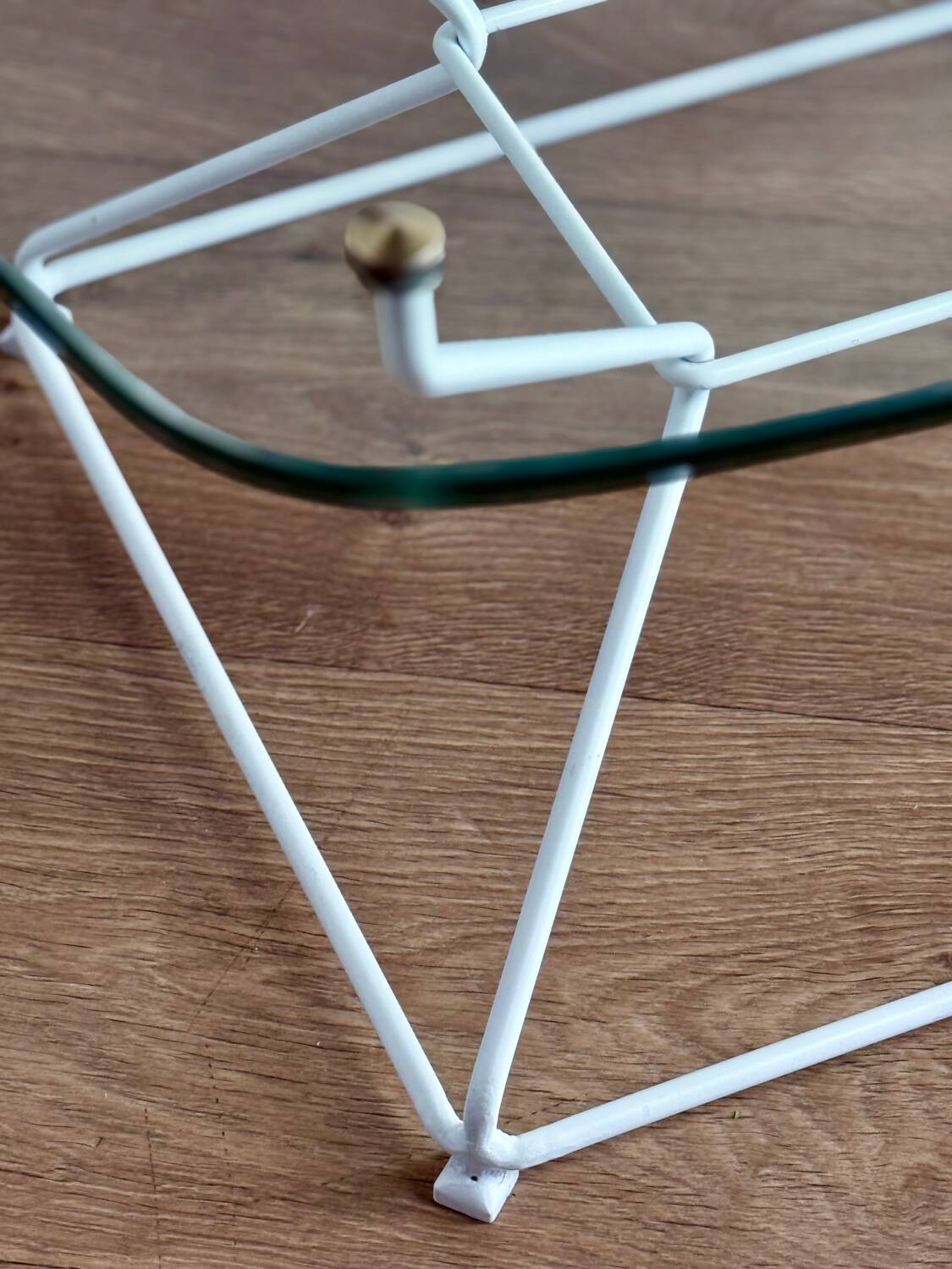 Glass coffee table with steel base