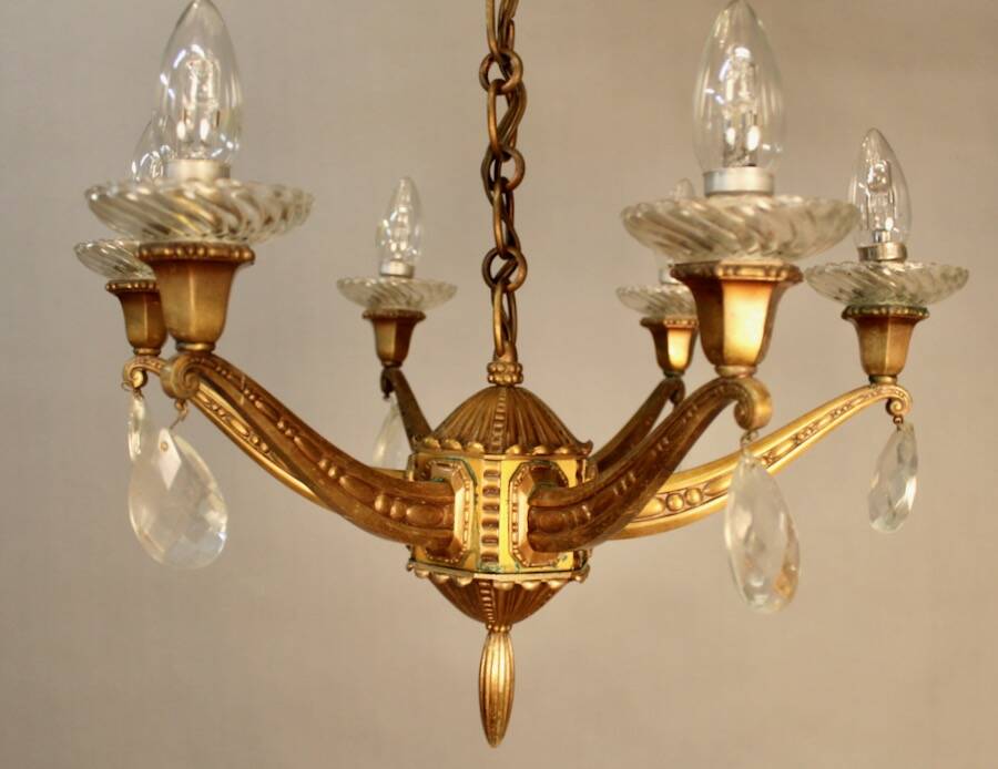 Bronze chandelier with 6 light arms